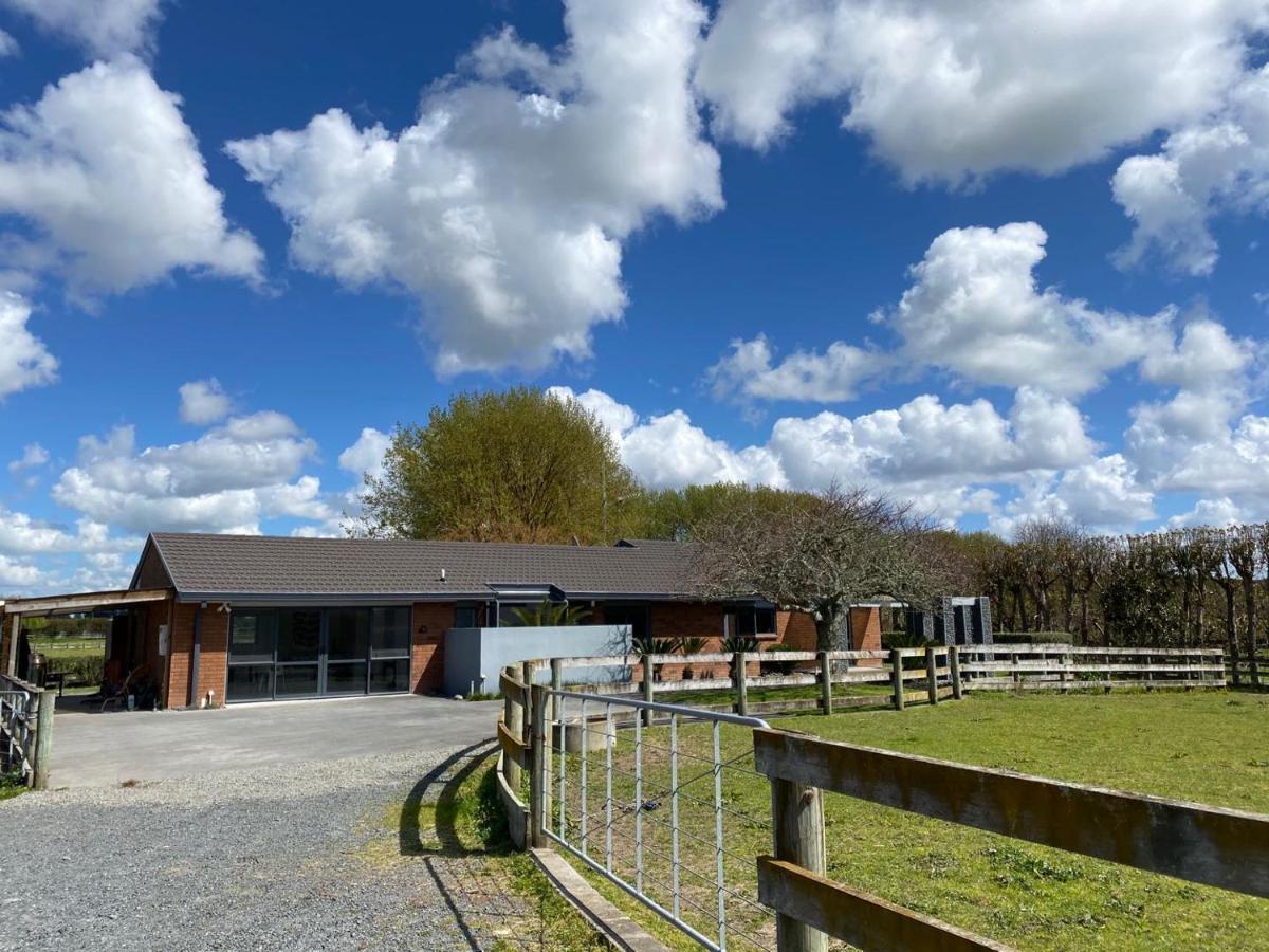 Unique Equestrian Lifestyle Bed & Breakfast Tamahere Екстериор снимка